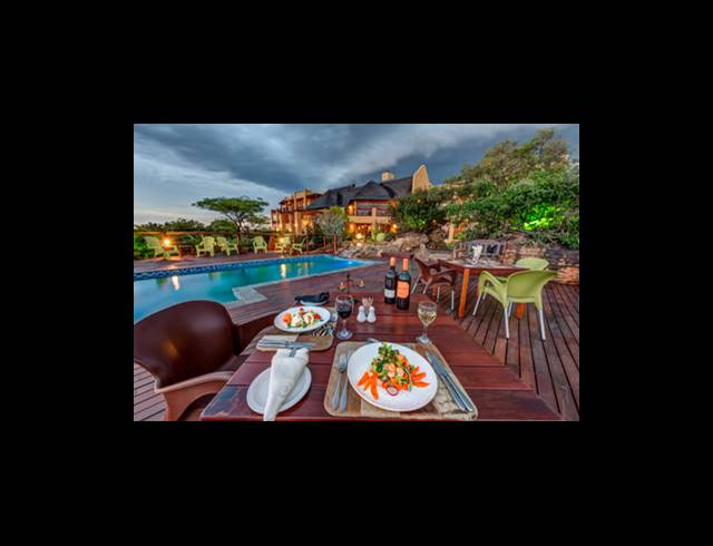 1,100M² HOTEL FOR SALE IN ZWAVELPOORT AH